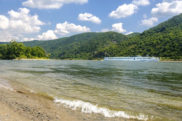 Shore excursions and activities on MS La Boheme